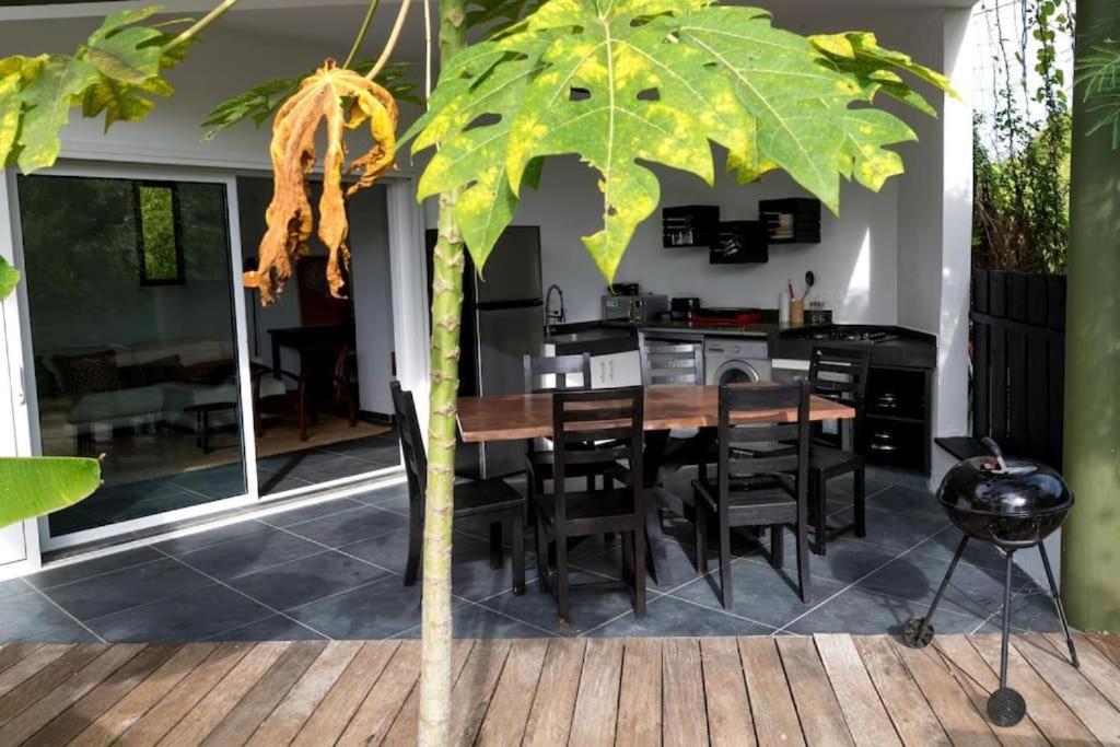 T2 Moderne Avec Piscine Oasis De Nature Et Serenite Petit-Canal エクステリア 写真